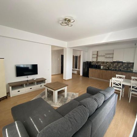 Costin Apartments C&C Residence 2 Неводарі Екстер'єр фото