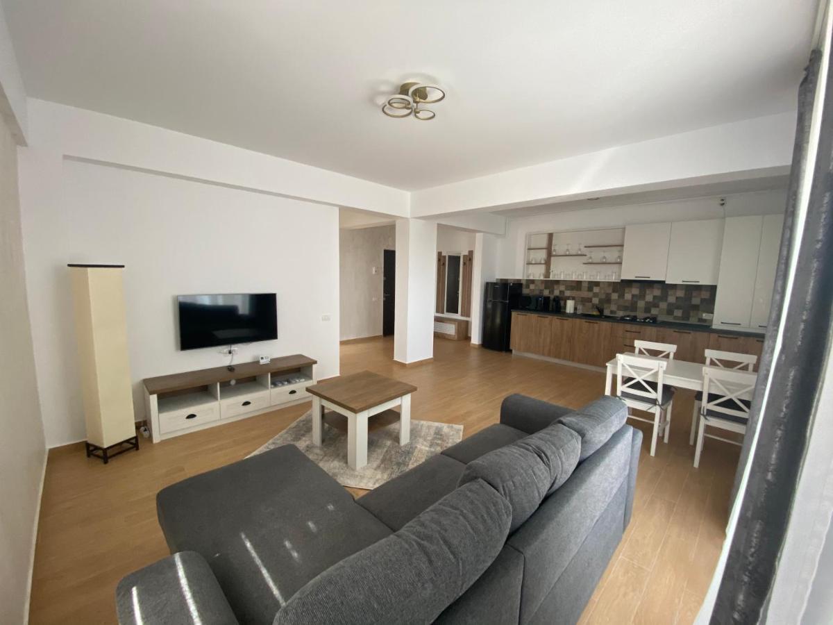 Costin Apartments C&C Residence 2 Неводарі Екстер'єр фото
