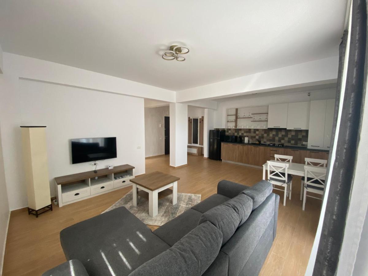Costin Apartments C&C Residence 2 Неводарі Екстер'єр фото